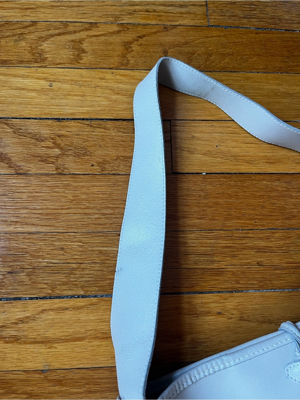 Longchamp Cream Leather Shoulder Bag - Picture 7 of 7